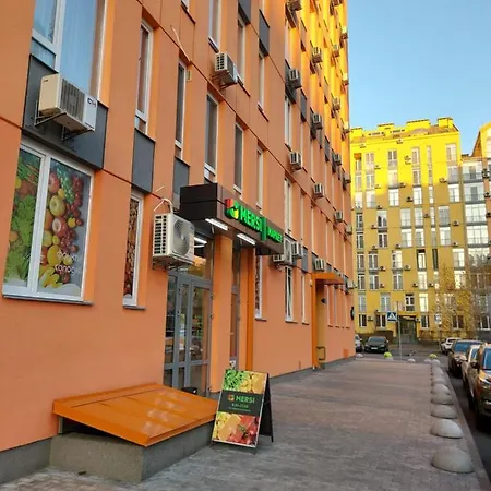 Апартаменти Комфорт Таун Kyiv Exterior photo